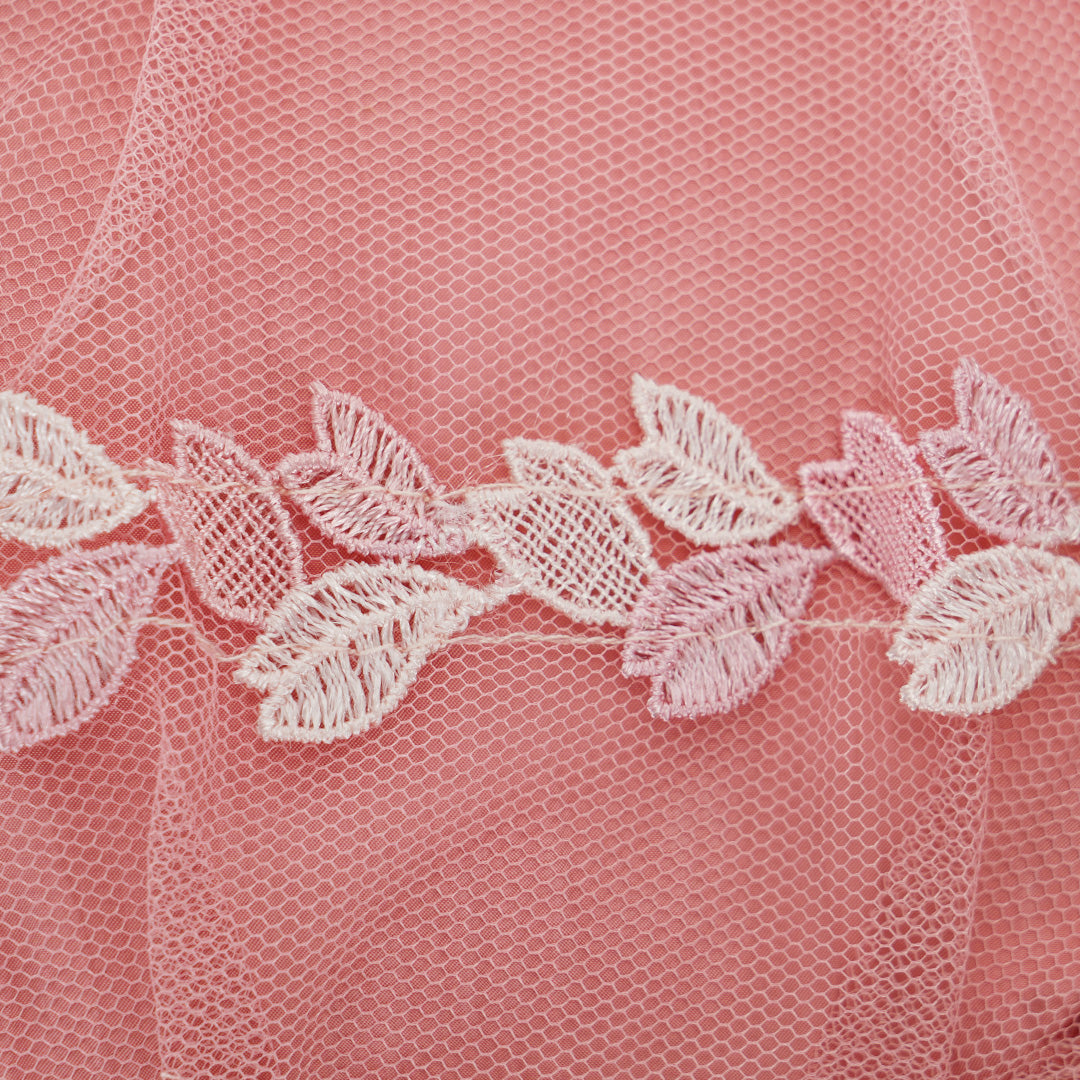 #カラー_ピンク(桜ひらひら)