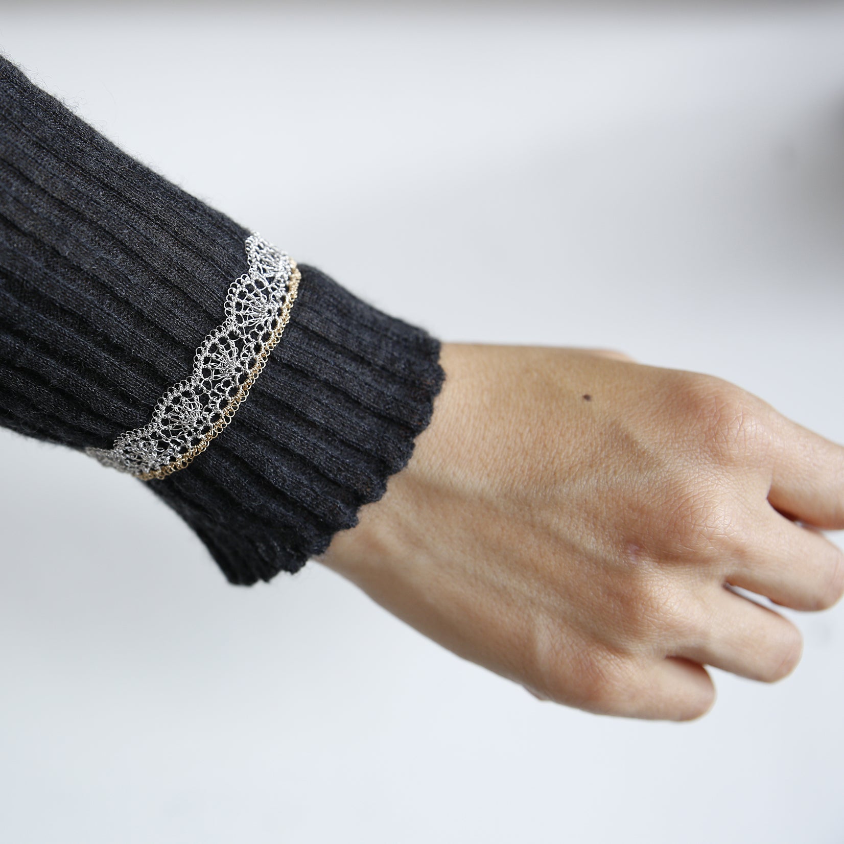 Matsu Bracelet （シルバー×ゴールド）Takahashi Naomi - Crochet with Wire -