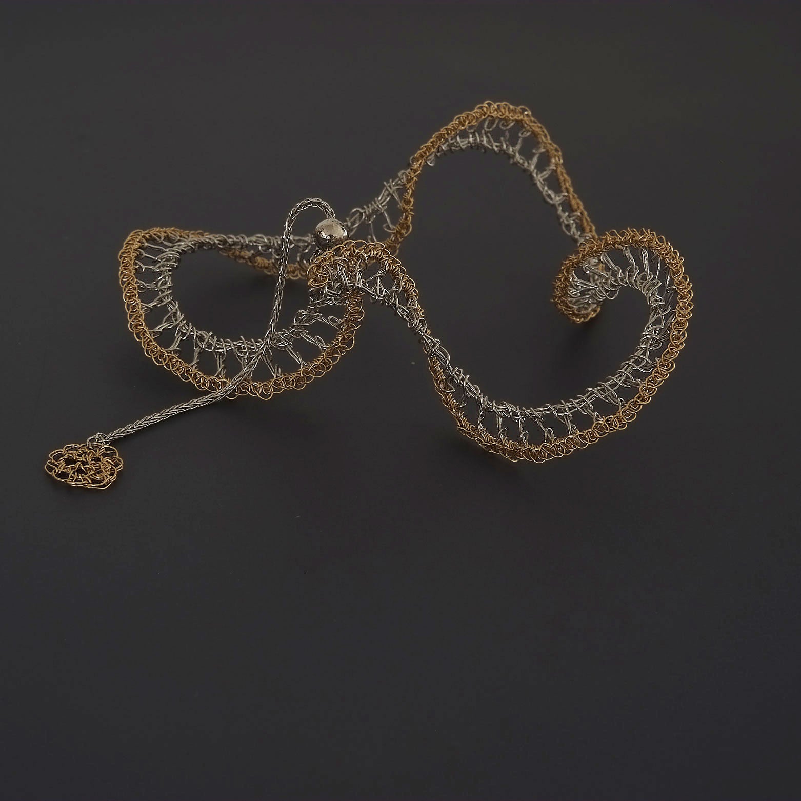 Furifuri Bracelet（シルバー×ゴールド）Takahashi Naomi - Crochet with Wire -